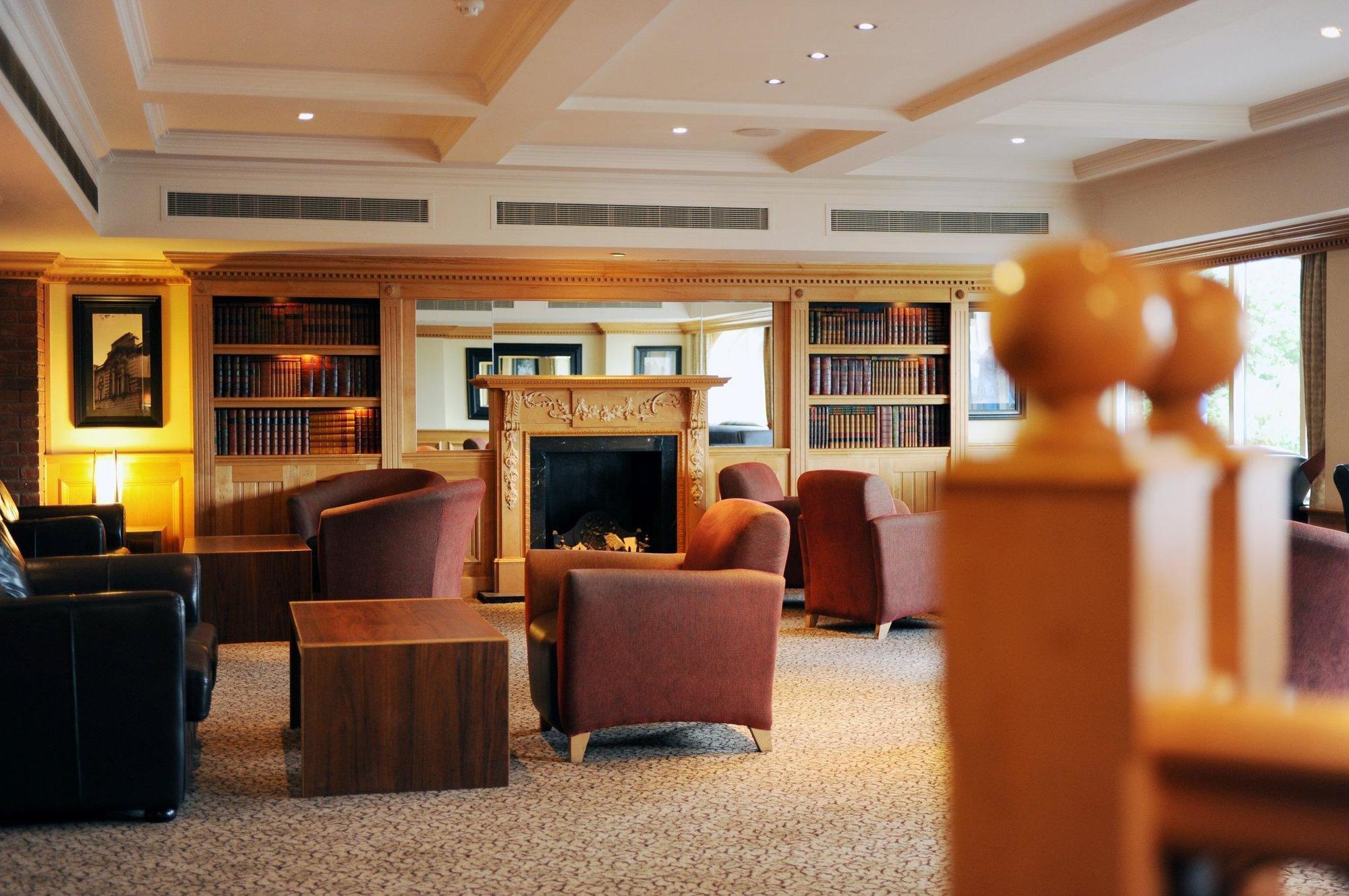 Village Hotel Nottingham Beeston  Extérieur photo