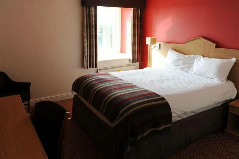 Village Hotel Nottingham Beeston  Extérieur photo